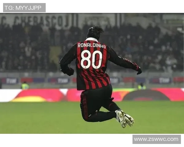 十年未进足球场的传奇球星重返赛场，激起球迷热烈期待